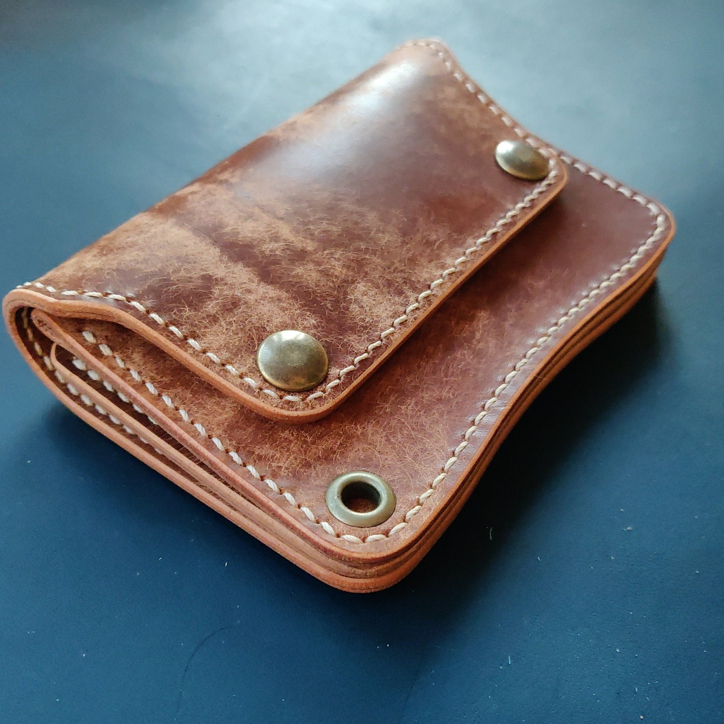 Short Trucker Wallet With A Ring For Chain Or Lanyard, Veg Tan Wallet, Stylish Wallet For Rider, Biker or Trucker