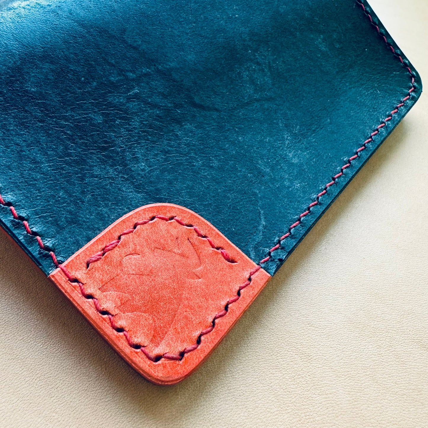 Vertical Leather Wallet, Cash Holder Leather Wallet, Bi-Fold Middle Wallet, Men Gift Wallet, Women Gift Wallet