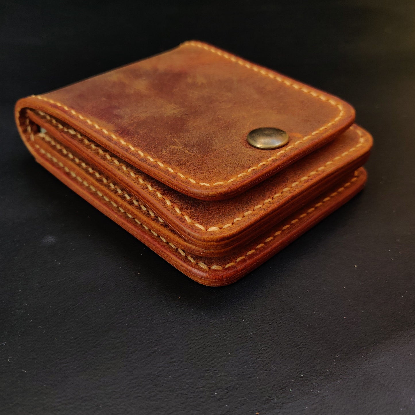 Leather vertical minimalist bifold EDC wallet