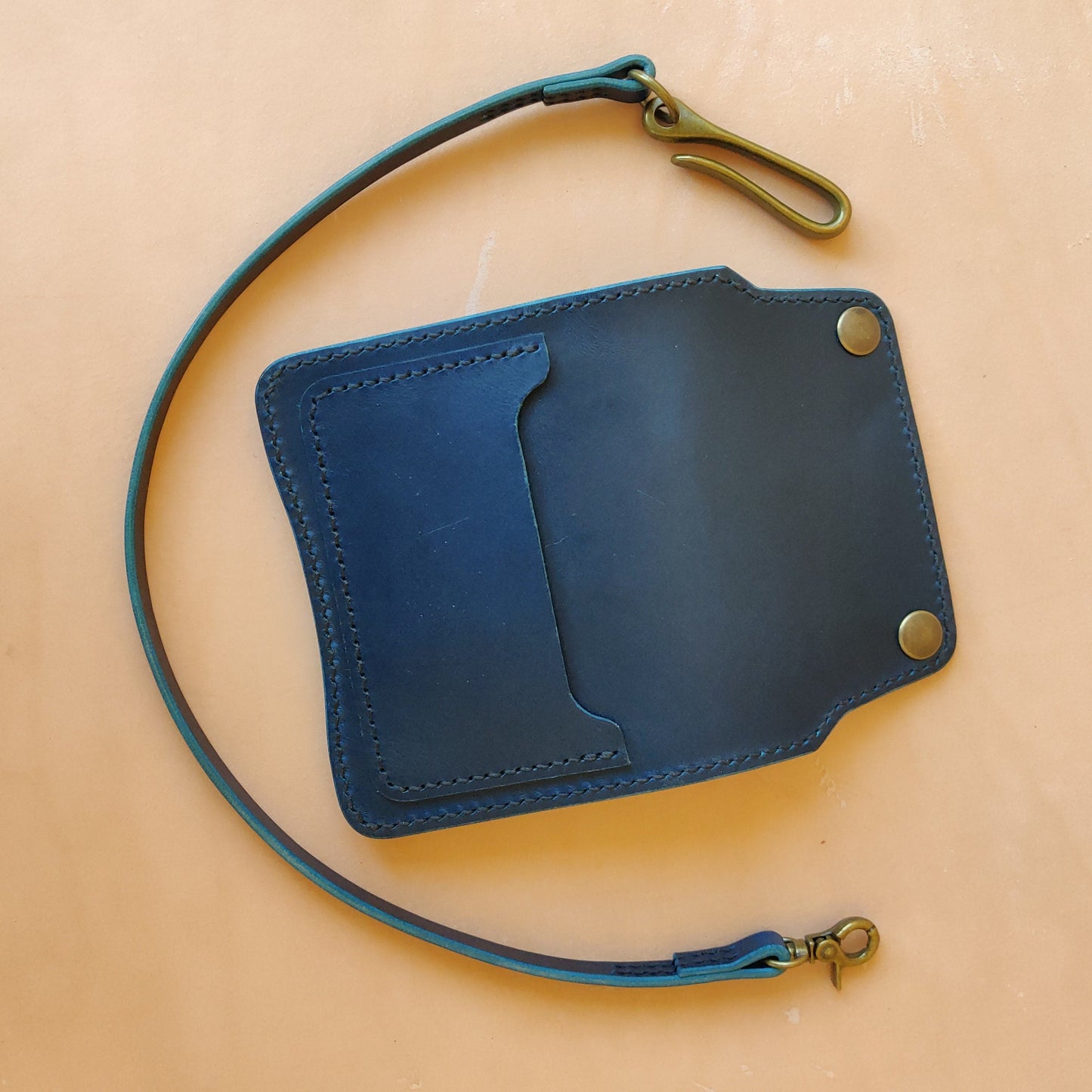 Short Trucker Wallet With A Ring For Chain Or Lanyard, Veg Tan Wallet, Stylish Wallet For Rider, Biker or Trucker