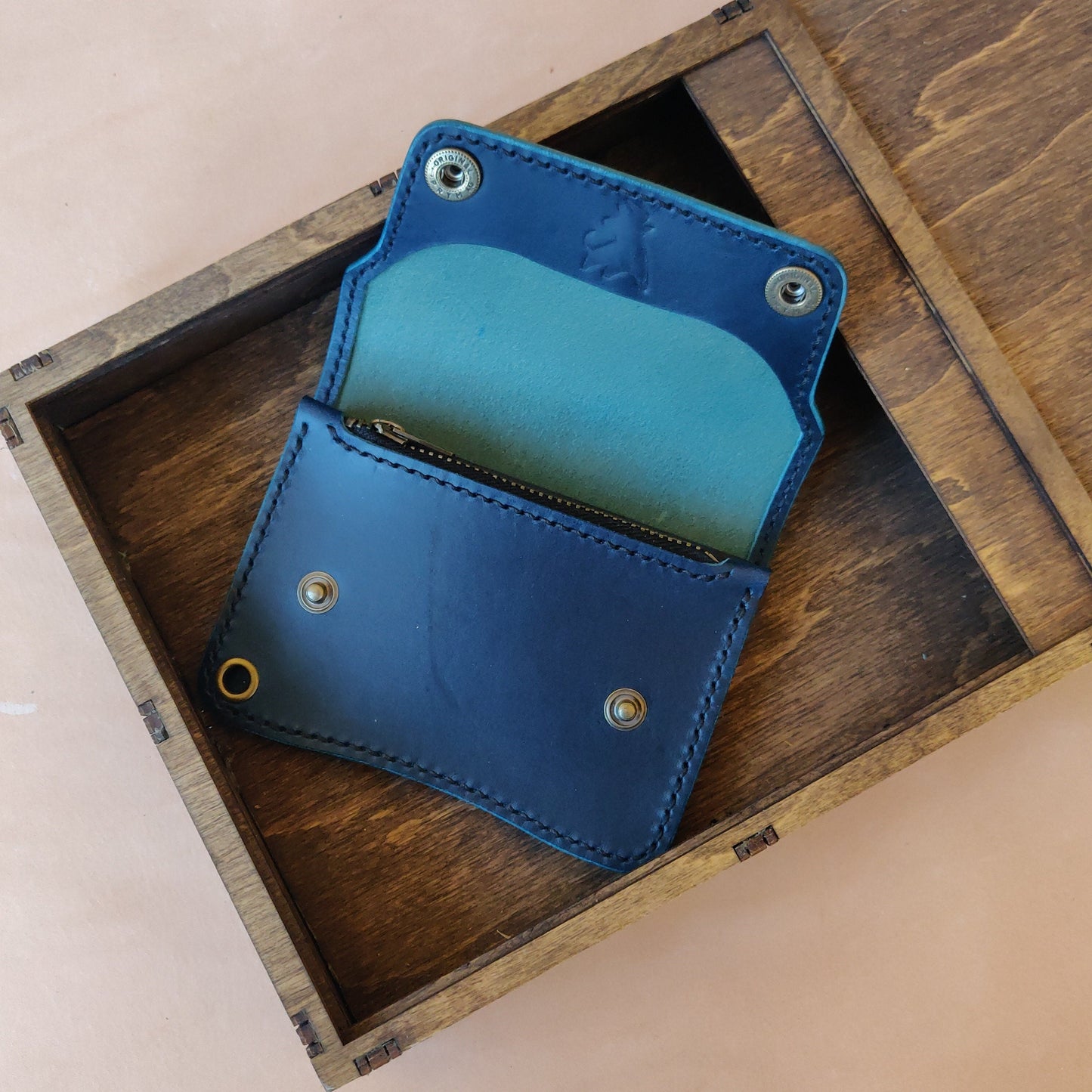 Short Trucker Wallet With A Ring For Chain Or Lanyard, Veg Tan Wallet, Stylish Wallet For Rider, Biker or Trucker