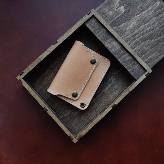 Short Trucker Wallet With A Ring For Chain or Lanyard, Unpainted Veg Tanned Wallet For Rider, Biker or Trucker