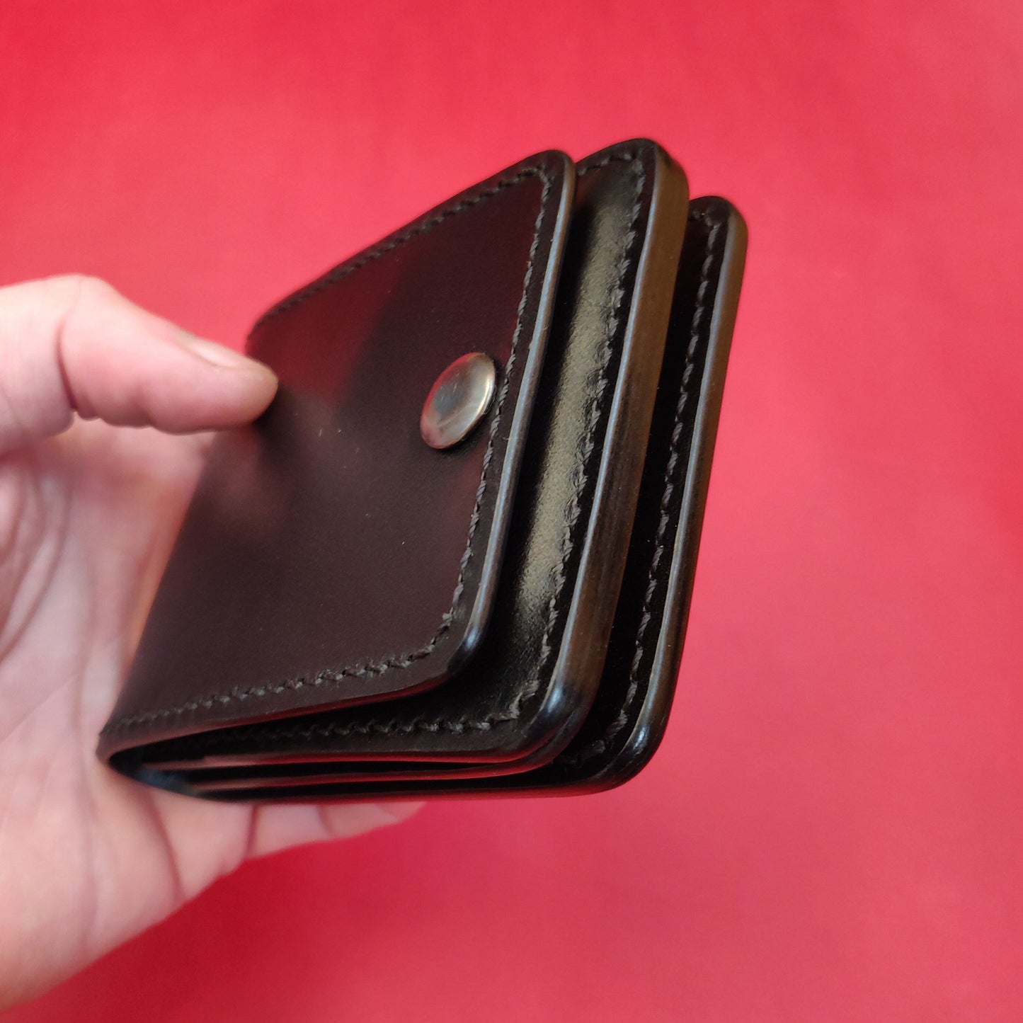 Leather vertical minimalist bifold EDC wallet