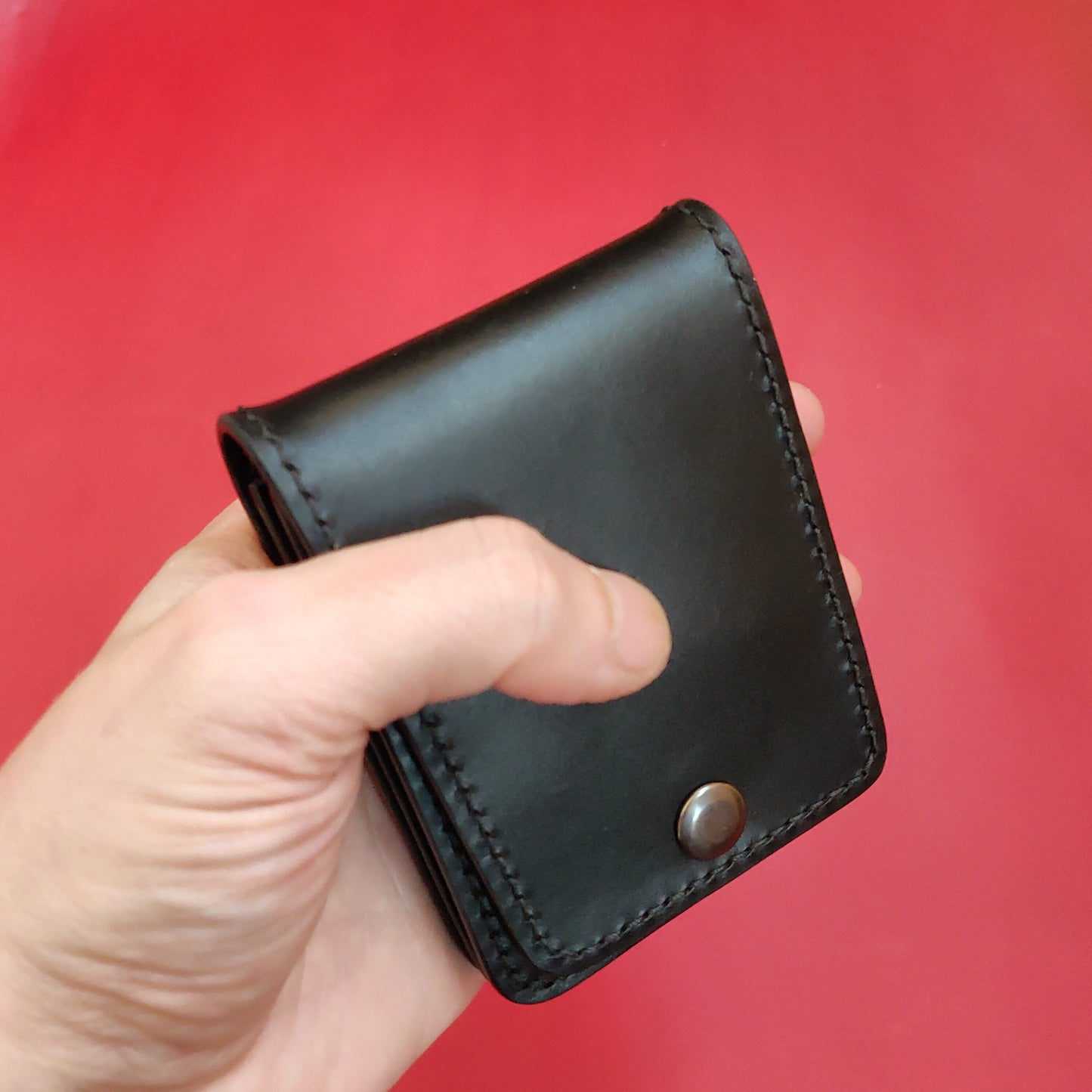 Leather vertical minimalist bifold EDC wallet